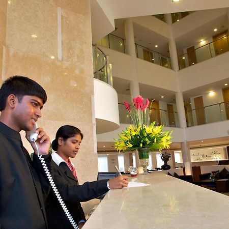 The Peerless Inn, Hyderabad Bagian luar foto