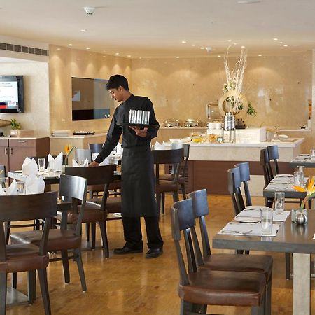 The Peerless Inn, Hyderabad Bagian luar foto