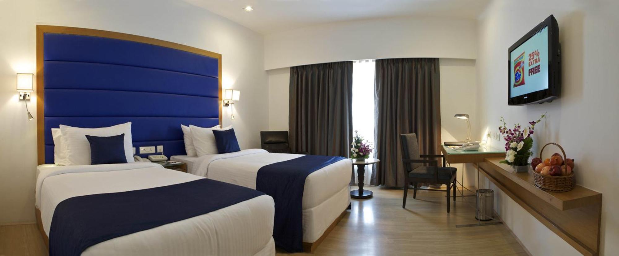 The Peerless Inn, Hyderabad Bagian luar foto