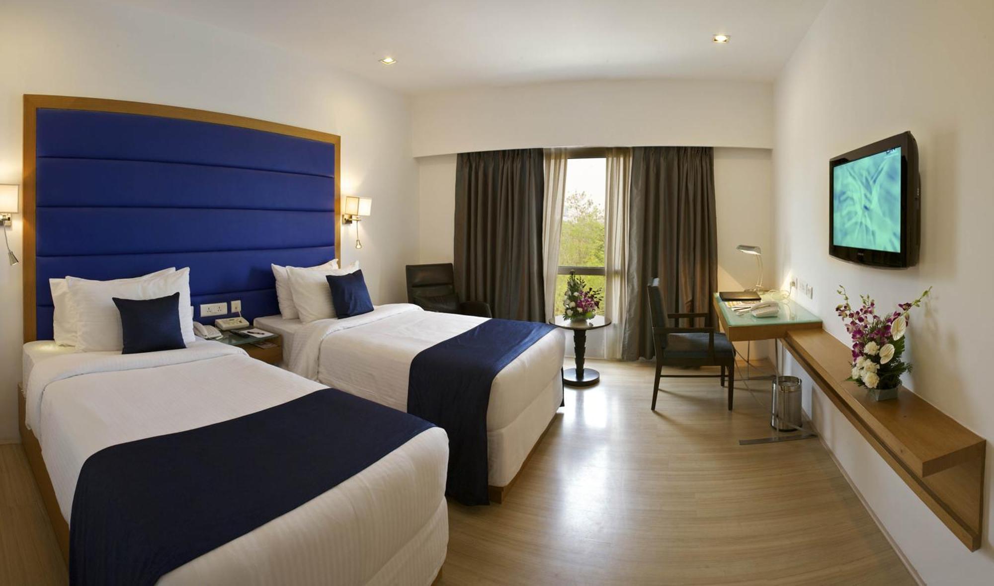 The Peerless Inn, Hyderabad Bagian luar foto