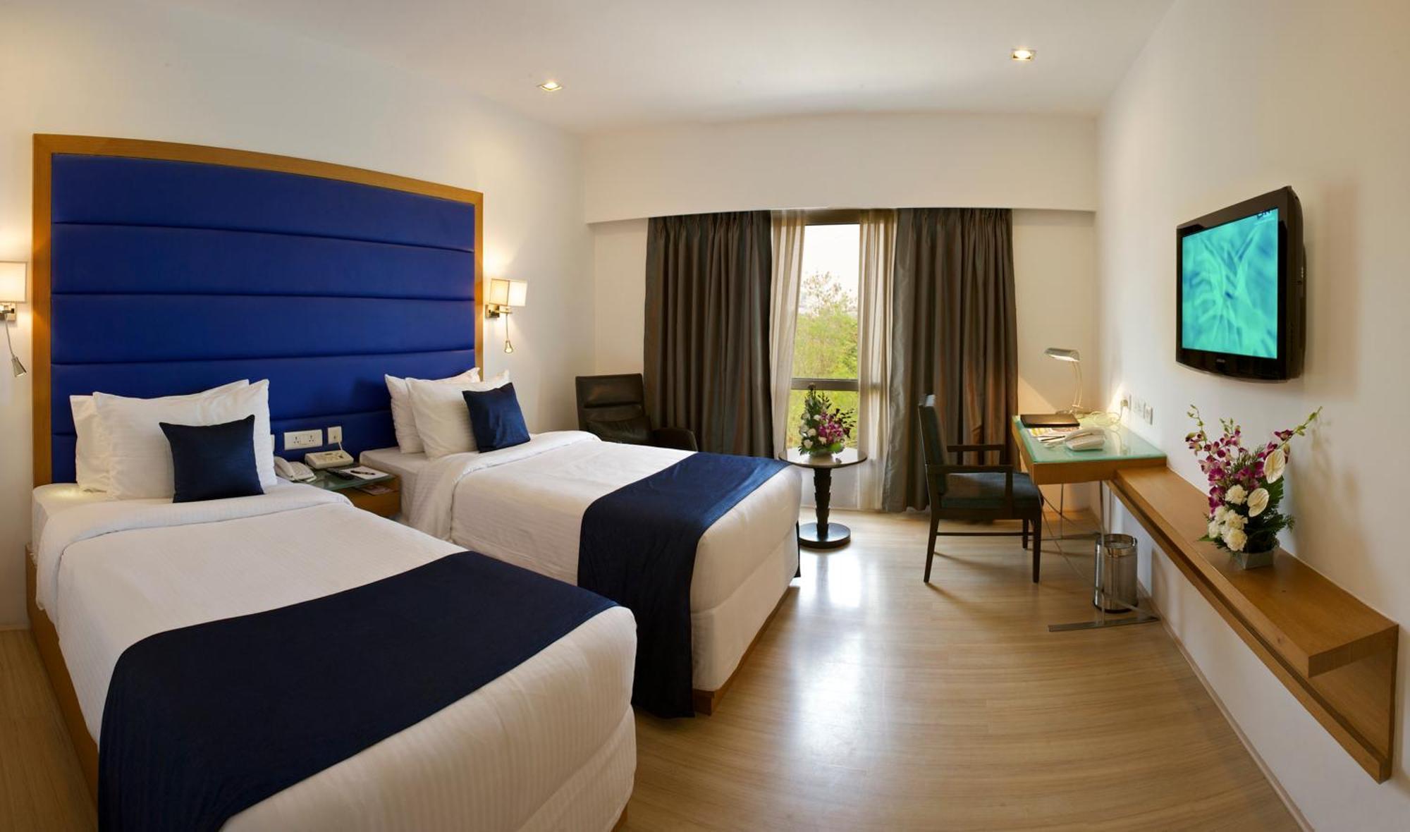 The Peerless Inn, Hyderabad Bagian luar foto
