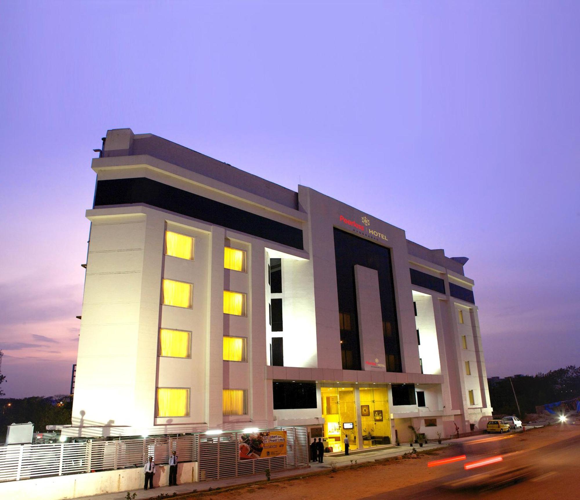 The Peerless Inn, Hyderabad Bagian luar foto