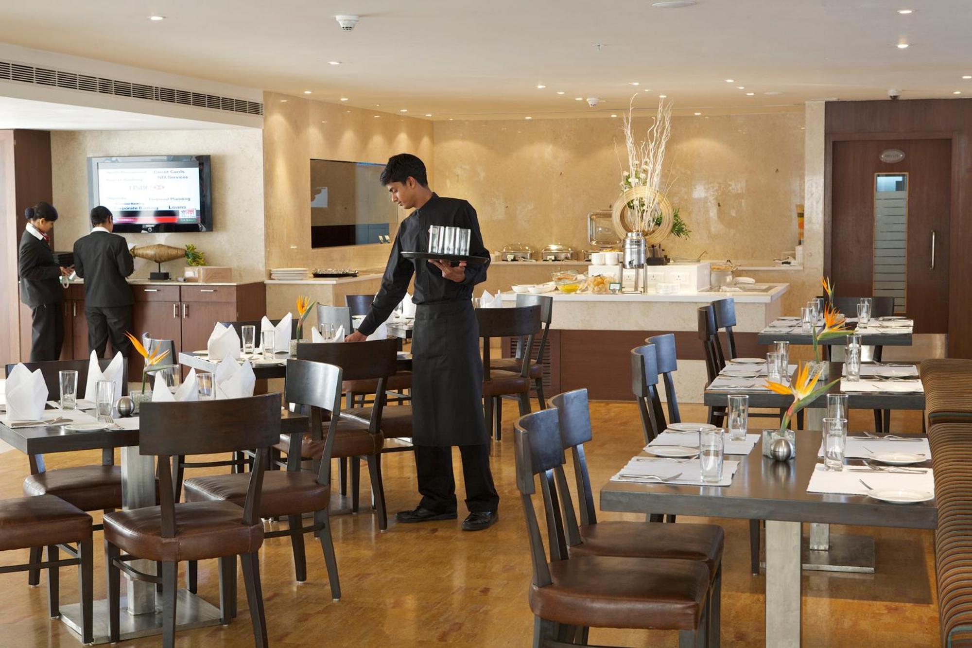 The Peerless Inn, Hyderabad Bagian luar foto