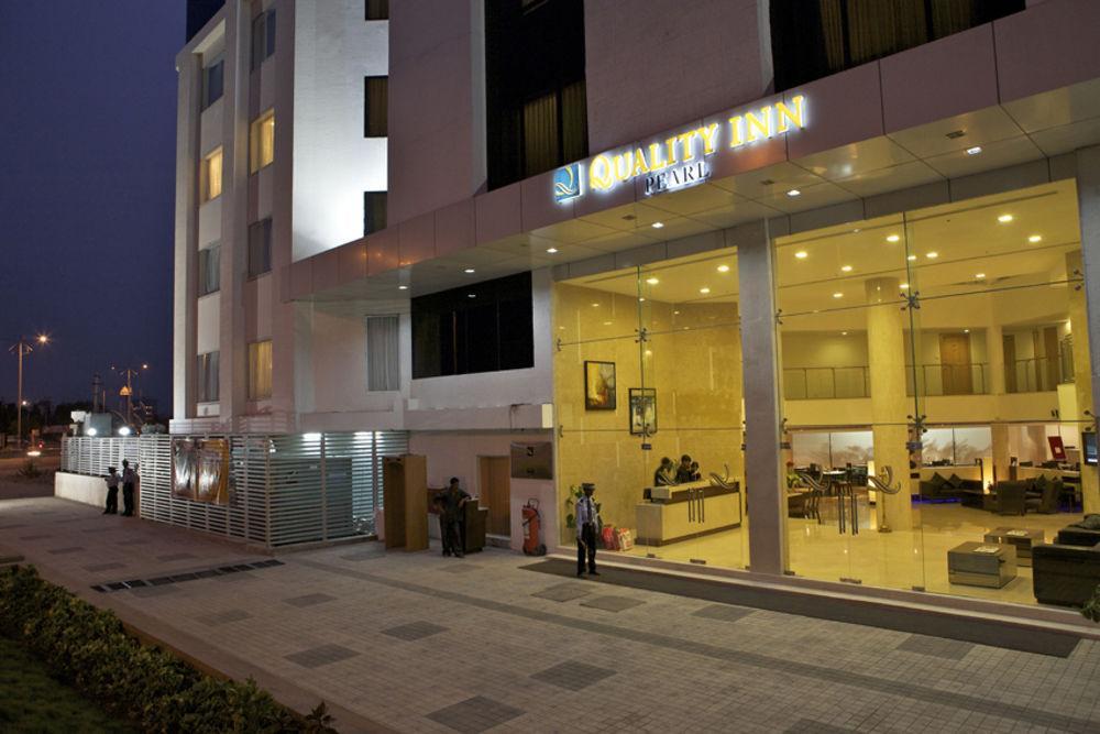 The Peerless Inn, Hyderabad Bagian luar foto