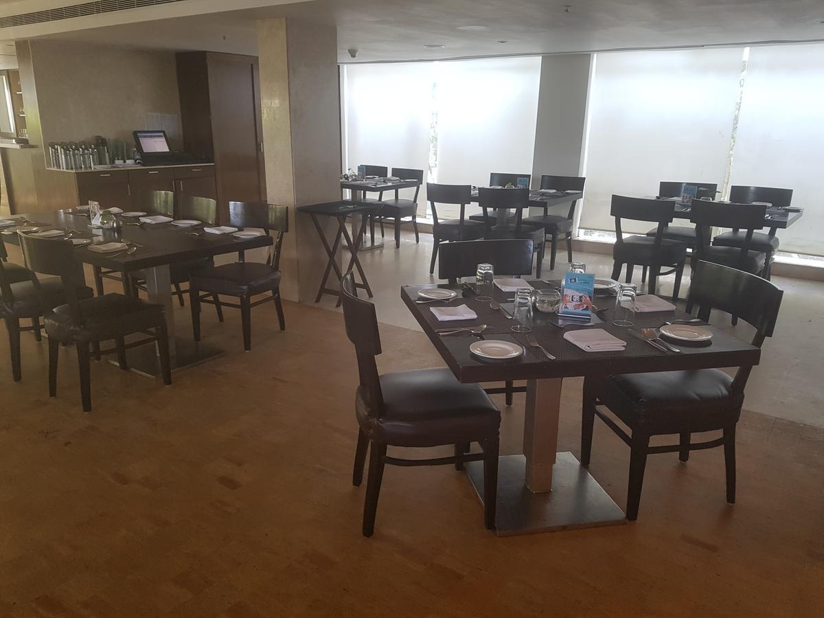 The Peerless Inn, Hyderabad Bagian luar foto